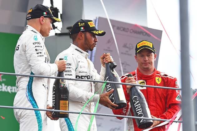 xekx 31.08.- 02.09.2018, FIA Formula 1 Championship, Formula 1, Grosser Preis von Italien 2018, GP Italia, Monza Im Bild: v.l. 3. Platz Valtteri Bottas (FIN 77), Mercedes AMG Petronas Motorsport, Sieger Lewis Hamilton (GBR 44), 2. Platz Kimi Raikkonen (FIN 7), Scuderia Ferrari Monza Italien