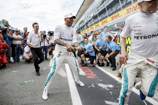Motorsports: FIA Formula One World Championship WM Weltmeisterschaft 2018, Grand Prix of Italy, 44 Lewis Hamilton (GBR, Mercedes AMG Petronas Motorsport), 77 Valtteri Bottas (FIN, Mercedes AMG Petronas Motorsport), Monza Italy
