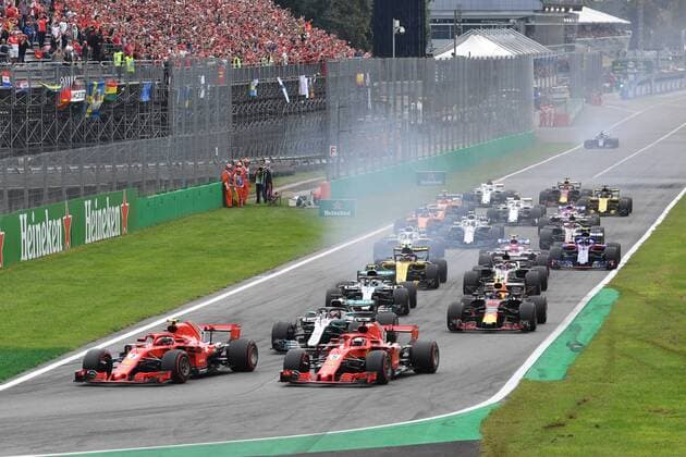 Kimi Raikkoenen (Scuderia Ferrari) neben Sebastian Vettel (Scuderia Ferrari) Grosser Preis von Italien, Renntag, 02.09.2018 ITA, Grosser Preis von Italien, 02.09.2018 Monza Copyright: xEIBNER JerryxAndrex EP_EER