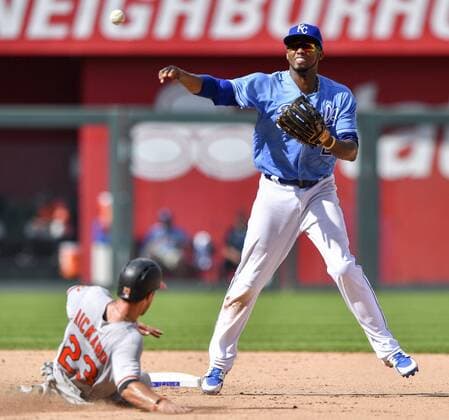 September 2, 2018 - Kansas City, MO, USA - Kansas City Royals Alcides Escobar forces out Baltimore Orioles Joey Rickard and completes the double play to end the ninth inning on Sunday, Sept. 2, 2018 at Kauffman Stadium in Kansas City, Mo. Baltimore Orioles vs. Kansas City Royals - ZUMAm67_ 20180902_zaf_m67_077 Copyright: xJohnxSleezerx