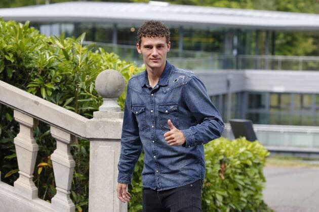 Pavard Benjamin FOOTBALL : Arrivee des joueurs de l equipe de France a Clairefontaine - 03 09 2018 StephenCaillet Panoramic 