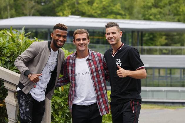 Lemar Thomas - Griezmann Antoine - Hernandez Lucas FOOTBALL : Arrivee des joueurs de l equipe de France a Clairefontaine - 03 09 2018 StephenCaillet Panoramic 