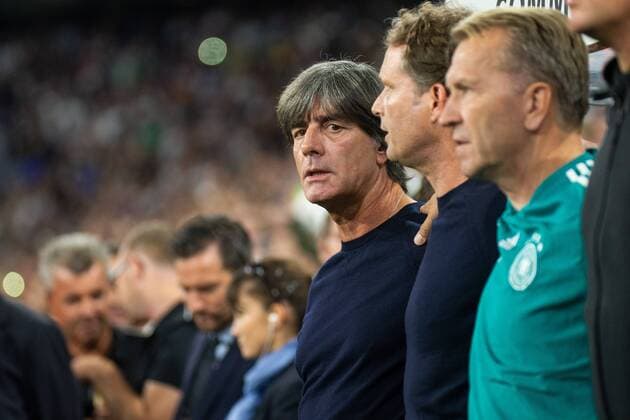 06.09.2018, xkvx, Fussball UEFA Nations League Division A, Deutschland - Frankreich emspor, v.l. Head Coach Bundestrainer Joachim Loew (DFB - Deutscher Fussballbund) (DFL DFB REGULATIONS PROHIBIT ANY USE OF PHOTOGRAPHS as IMAGE SEQUENCES and or QUASI-VIDEO) Muenchen