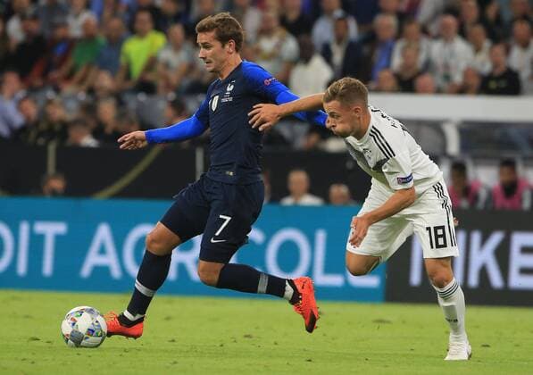06.09.2018,UEFA Nations League, Deutschland vs Frankreich, Allianz Arena Muenchen, Fussball, im Bild: Antoine Griezmann (France) vs Joshua Kimmich ( Deutschland) DFL REGULATIONS PROHIBIT ANY USE OF PHOTOGRAPHS AS IMAGE SEQUENCES AND OR QUASI VIDEO.