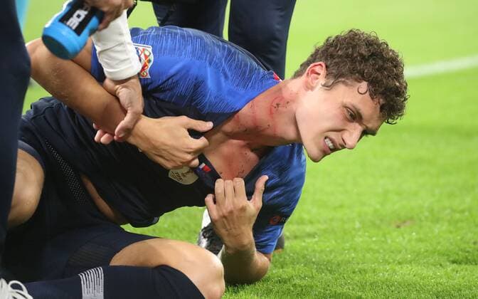 Sport Themen der Woche KW36 Sport Bilder des Tages DFB Deutschland - Frankreich Deutschland, München, 06.09.2018, Fussball, UEFA, Nations League, Deutschland DFB - Frankreich: Benjamin Pavard angeclgen am Boden (FRA) durch Antonio Rüdiger (GER) nicht im Bild..