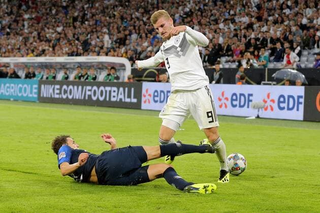 Benjamin Parvard ( Frankreich ) Timo Werner ( Deutschland ) , UEFA Nations League, 2018 19, Deutschland vs. Frankreich, DFB regulations prohibit any use of photographs as image sequences and or quasi-video, Deutschland vs. Frankreich, UEFA Nations League, 2018 19, Fussball, 06.09.2018 Muenchen Copyright: xLanger Eibner-Pressefotox EP_HLR