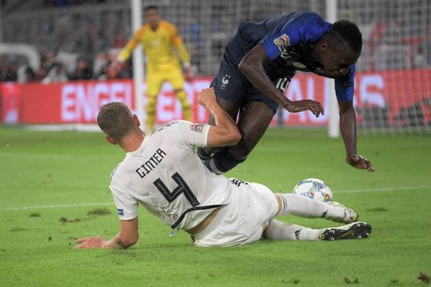 Fussball, UEFA Nations League, Deutschland vs Frankreich , 06.09.2018,Allianzarena München, Matthias Ginter, Blaise Matuidi Frankreich , Deutschland,