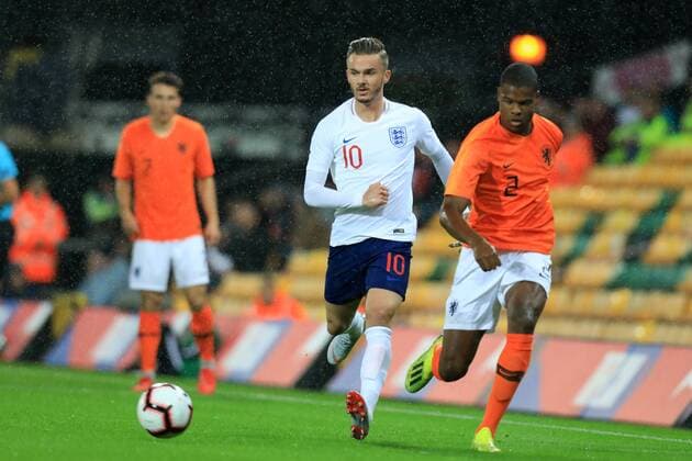 6th September 2018, Carrow Road, Norwich, England; UEFA Under 21 European Championship EM Europameisterschaft football, England U21 U 21 versus Netherlands U21; James Maddison of England U21 closes down Denzel Dumfries of Netherlands U21  ActionPlus12060614 ShaunxBrooks