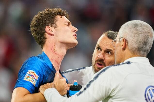 Germany - France, Soccer, Munich, September 06, 2018 Benjamin PAVARD, FRA 2 injury GERMANY - FRANCE 0-0 Important: DFB regulations prohibit any use of photographs as image sequences and or quasi-video. Football Nations League, Season 2018 2019, September 06, 2018 Munich, Germany. Photographer: Peter Schatz MAGICS