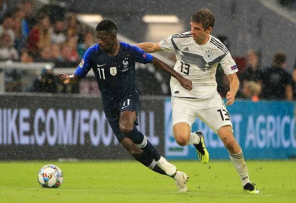 06.09.2018,UEFA Nations League, Deutschland vs Frankreich, Allianz Arena Muenchen, Fussball, im Bild: Ousmane Dembele (France) vs Thomas Mueller ( Deutschland) DFL REGULATIONS PROHIBIT ANY USE OF PHOTOGRAPHS AS IMAGE SEQUENCES AND OR QUASI VIDEO.
