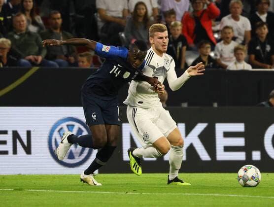 Timo Werner (Deutschland Germany) gegen Blaise Matuidi (Frankreich, France) - 06.09.2018: Deutschland vs. Frankreich, Allianz Arena München, UEFA Nations League, 1. Spieltag