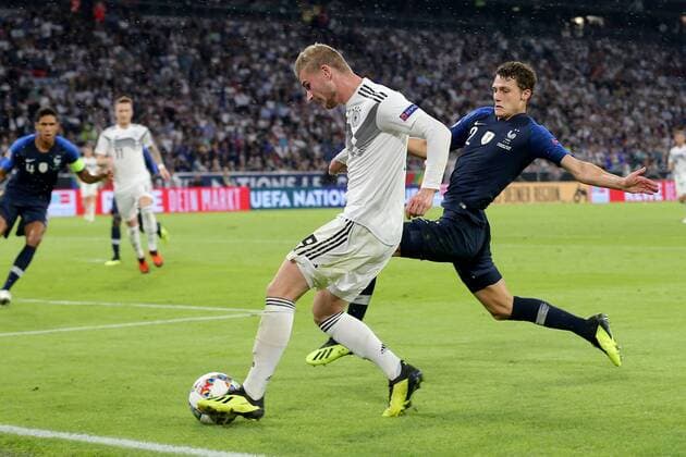Benjamin Parvard ( Frankreich ) Timo Werner ( Deutschland ) , UEFA Nations League, 2018 19, Deutschland vs. Frankreich, DFB regulations prohibit any use of photographs as image sequences and or quasi-video, Deutschland vs. Frankreich, UEFA Nations League, 2018 19, Fussball, 06.09.2018 Muenchen Copyright: xEIBNER HarryxLangerx EP_HLR