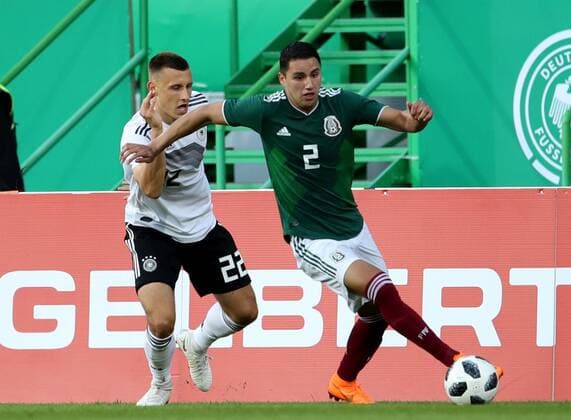 Deutschland, Fürth, Sportpark Ronhof Thomas Sommer, 07.09.2018, Fussball - Laenderspiel - Deutschland U 21 - Mexiko U 21 Bild: v. lk. Maximilian Eggestein (Deutschland, 22) und Jorge Sanchez (Mexiko, 2) DFB REGULATIONS PROHIBIT ANY USE OF PHOTOGRAPHS AS IMAGE SEQUENCES AND OR QUASI-VIDEO. Copyright: HMBxMedia xHeikoxBecker
