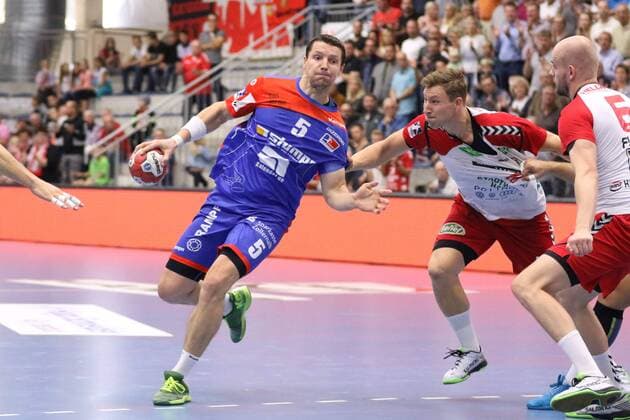 Romas Kirveliavicius (HBW Balingen-Weilstetten 5) gegen Jakob Schwabe (ASV Hamm-Westfalen 11)(rechts), ASV Hamm-Westfalen vs HBW Balingen-Weilstetten, Handball, 2. Bundesliga, 07.09.2018, ASV Hamm-Westfalen vs HBW Balingen-Weilstetten, Handball, 2. Bundesliga, 07.09.2018 Hamm Copyright: xEIBNER JanxStrohdiekx EP_JSK
