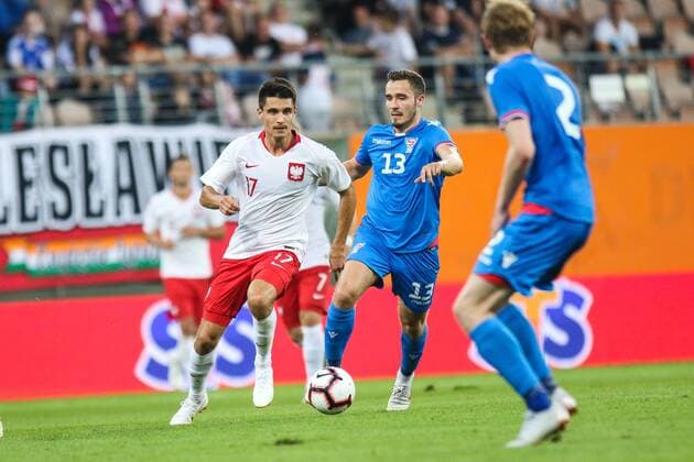 Fußball, U21 EM Quali, Polen Färöer 07.09.2018, Lubin, Pilka nozna. Eliminacje Mistrzostw Europy u-21 Polska - Wyspy Owcze , European football , European Under-21 Championship 2019 Qualifying round , Poland - Faroe Islands , N Z Bartosz Kapustka (POL) Benjamin Heinesen (Faroe) , FOT. Adam Jastrzebowski newspix.pl FRANCE OUT !!!! FRA OUT !!! --- Newspix.pl  20180907_awj_1698
