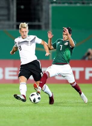 Deutschland, Fürth, Sportpark Ronhof Thomas Sommer, 07.09.2018, Fussball - Laenderspiel - Deutschland U 21 - Mexiko U 21 Bild: v. lk. Arne Maier (Deutschland, 8) und Uriel Antuna (Mexiko, 7) DFB REGULATIONS PROHIBIT ANY USE OF PHOTOGRAPHS AS IMAGE SEQUENCES AND OR QUASI-VIDEO. Copyright: HMBxMedia xHeikoxBecker