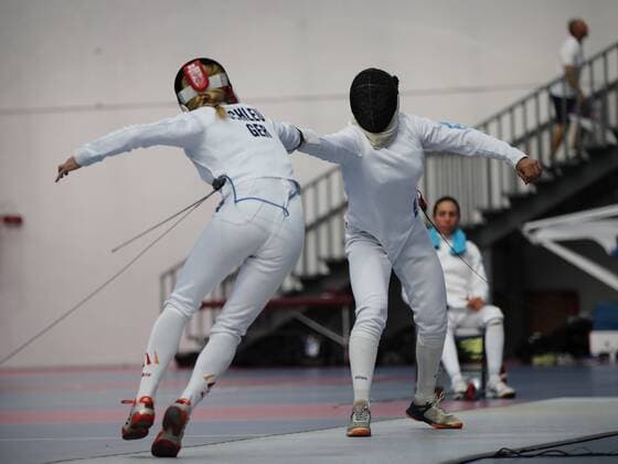 German Annika Schleu (L) fights with Argentina Pamela Zapata (R) during the women s relay fencing event of the Modern pentathlon moderner Fünfkampf World Championship WM Weltmeisterschaft in Mexico City, Mexico, 07 September 2018. Modern Pentathlon World Championships in Mexico !ACHTUNG: NUR REDAKTIONELLE NUTZUNG!  Copyright: xJOSExMENDEZx MEX01 20180907-636719499629970855