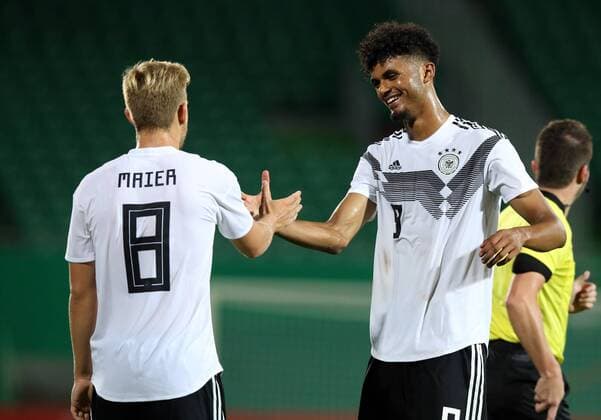 07.09.2018 - Fussball - Testspiel Freundschaftsspiel - Länderspiel - Deutschland - Mexiko - U21 U 21 - DaMa - DFB regulations prohibit any use of photographs as image sequences and or quasi-video Freude Jubel nach Spielende - Arne Maier (8, Deutschland U21 ) Aaron Seydel (9, Deutschland U21 ) klatschen ab