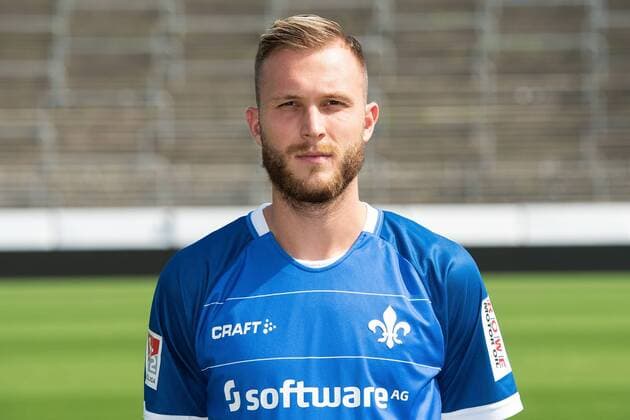 05.09.2018, xfux, Fussball 2.Bundesliga, SV Darmstadt 98 Fototermin Saison 2018 2019, PortraÌˆttermin 2018 2019, emspor, emonline, deloka, v.l. Tim Rieder (SV Darmstadt 98) Darmstadt