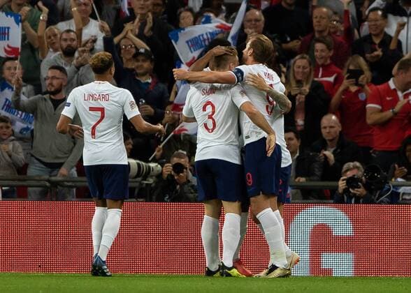 Football - 2018 2019 UEFA Nations League A - Group Four: England vs. Spain England players congratulate goalscorer Marcus Rashford (England) at Wembley Stadium. COLORSPORT DANIEL BEARHAM  csp_eng_spa_080918_