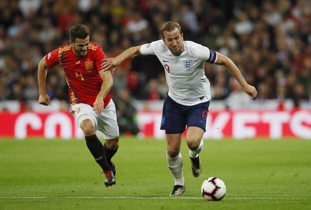 Nacho of Spain looses Harry Kane of England during the UEFA Nations League - League A - Group 4 match at Wembley Stadium, London. Picture date 8th September 2018. Picture credit should read: David Klein Sportimage EDITORIAL USE ONLY. No use with unauthorised audio, video, data, fixture lists, club league logos or live services. Online in-match use limited to 120 images, no video emulation. No use in betting, games or single club league player publications.