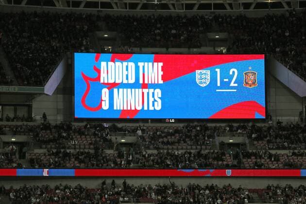 Sport Bilder des Tages 8th September 2018, Wembley Stadium, London, England; UEFA Nations League football, England versus Spain; 9 minutes extra time shown due to the Luke Shaw of England injury  ActionPlus12061122 JohnxPatrickxFletcher