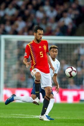 September 8, 2018 - Sergio Busquets of Spain and Jesse Lingard of England during the UEFA Nation League, Group 4, League A match between England and Spain at Wembley Stadium, London, England on 8 September 2018. Salvio Calabrese Soccer: England v Spain.UEFA Nation League Group Stage.8 9 2018 - ZUMAa181 20180908_zaa_a181_088 Copyright: xAFP7x