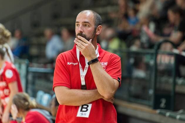 Trainer Stefan Eidt - Nuertingen, 08.09.2018, Handball - Damen 2. Bundesliga, Fuechse vs TG Nuertingen, GER, Berlin, 08.09.2018, Spreefuexxe vs TG Nuertingen, Damen - Handball, 2.BL, Fuxxbau Soemmeringhalle Berlin Copyright: xEIBNER UwexKochx EP_UKH