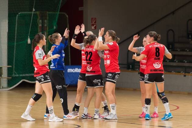 Gruppenbild, 08.09.2018, Handball - Damen 2. Bundesliga, Fuechse vs TG Nuertingen, GER, Berlin, 08.09.2018, Spreefuexxe vs TG Nuertingen, Damen - Handball, 2.BL, Fuxxbau Soemmeringhalle Berlin Copyright: xEIBNER UwexKochx EP_UKH