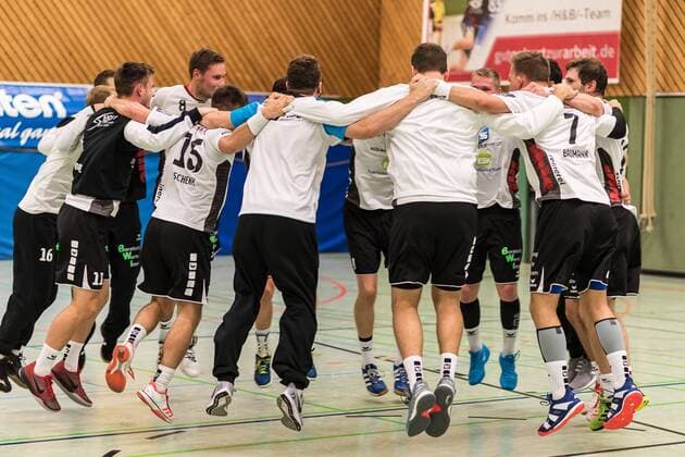 Siegesjubel der Neckarsulmer, SG H2Ku Herrenberg vs. Neckarsulmer Union, Handball, BWOL, Maenner, 08.09.2018, SG H2Ku Herrenberg vs. Neckarsulmer Sport-Union, Handball, BWOL, Maenner, 08.09.2018 Herrenberg Copyright: xEIBNER WolfgangxFrankx EP_WFK