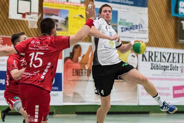Maximilian Fuhrmann (SG H2Ku Herrenberg 15), Fabian Goppele (Neckarsulmer Union 04), SG H2Ku Herrenberg vs. Neckarsulmer Sport-Union, Handball, BWOL, Maenner, 08.09.2018, SG H2Ku Herrenberg vs. Neckarsulmer Sport-Union, Handball, BWOL, Maenner, 08.09.2018 Herrenberg Copyright: xEIBNER WolfgangxFrankx EP_WFK