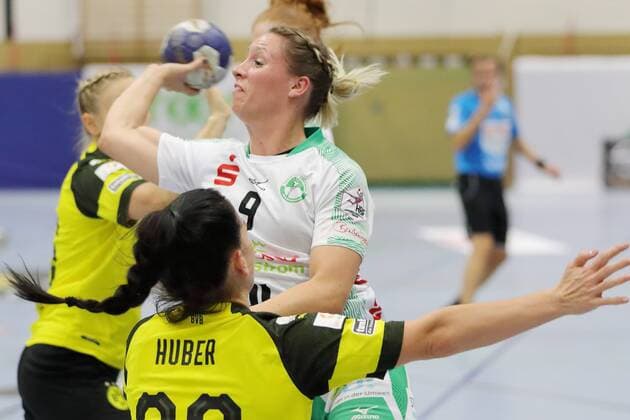 Johanna Schindler (Goeppingen) setzt sich durch 180908-BVB vs FRISCH AUF GOEPPINGEN; Saison 2018 19; 1. Bundesliga, Spiel 1, Sporthalle Bleichstein, Herdecke BVB-Handballdamen-Bundesliga-Spiel 2018 19 Dortmund Copyright: xEIBNER Wolfgang_Stummbilligx EP_EER