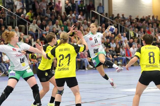 Michaela Hrbkova (GOE) beim Sprungwurf 180908-BVB vs FRISCH AUF GOEPPINGEN; Saison 2018 19; 1. Bundesliga, Spiel 1, Sporthalle Bleichstein, Herdecke BVB-Handballdamen-Bundesliga-Spiel 2018 19 Dortmund Copyright: xEIBNER Wolfgang_Stummbilligx EP_EER