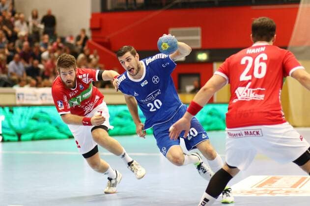 Nuno Rebelo (Dormagen) gegen Moritz Lambrecht (Huettenberg) TV Huettenberg vs TSV Bayer Dormagen --- Handball --- 2. Bundesliga --- 08.09.2018 TV Huettenberg vs TSV Bayer Dormagen --- Handball --- 2. Bundesliga --- 08.09.2018 Huettenberg Copyright: xEIBNER RenexWeissx EP_RWS