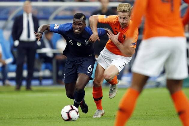 Fußball, Nations League, Frankreich - Niederlande (l-r) Paul Pogba of France, Frenkie de Jong of Holland during the UEFA Nations League A group 1 qualifying match between France and The Netherlands on September 09, 2018 at Stade de France in Saint Denis, France UEFA Nations League A group 1 2018 2019 xVIxVIxImagesx xMauricexvanxSteenxIVx 12065606