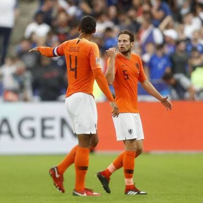 Fußball, Nations League, Frankreich - Niederlande SAINT DENIS, 09-09-2018, Stadium Stade France , football, season 2018 2019, Nations League , Netherlands player Virgil van Dijk , Netherlands player Daley Blind during the game France - Netherlands France - Netherlands  x2457369x