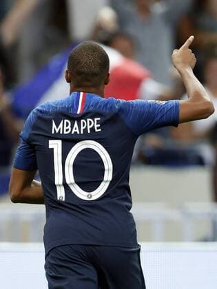 Sport Bilder des Tages Fußball, Nations League, Frankreich - Niederlande (l-r) Kylian Mbappe of France during the UEFA Nations League A group 1 qualifying match between France and The Netherlands on September 09, 2018 at Stade de France in Saint Denis, France UEFA Nations League A group 1 2018 2019 xVIxVIxImagesx xMauricexvanxSteenxIVx 12066007
