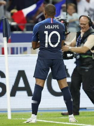 Fußball, Nations League, Frankreich - Niederlande Kylian Mbappe of France during the UEFA Nations League A group 1 qualifying match between France and The Netherlands on September 09, 2018 at Stade de France in Saint Denis, France UEFA Nations League A group 1 2018 2019 xVIxVIxImagesx xMauricexvanxSteenxIVx 12066008