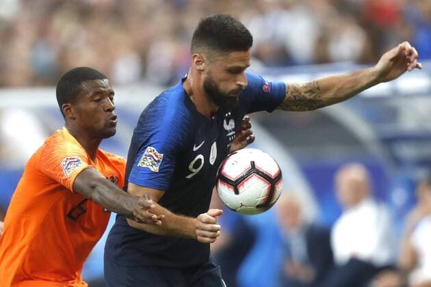 Fußball, Nations League, Frankreich - Niederlande SAINT DENIS, 09-09-2018, Stadium Stade France , football, season 2018 2019, Nations League , Netherlands player Georginio Wijnaldum , France player Olivier Giroud during the game France - Netherlands France - Netherlands  x2457385x