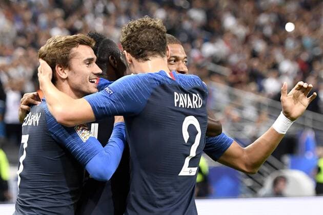 Fußball, Nations League, Frankreich - Niederlande 07 ANTOINE GRIEZMANN (FRA) - 10 KYLIAN MBAPPE (FRA) - JOIE FOOTBALL : France vs Pays Bas - Ligue des Nations - 09 09 2018 AnthonyBIBARD FEP Panoramic 