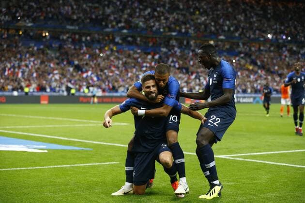 Fußball, Nations League, Frankreich - Niederlande Joie Olivier Giroud (France) et Kylian Mbappe (France) Benjamin Mendy (France) FOOTBALL : France vs Pays Bas - Ligue des Nations - 09 09 2018 GwendolineLeGoff Panoramic 
