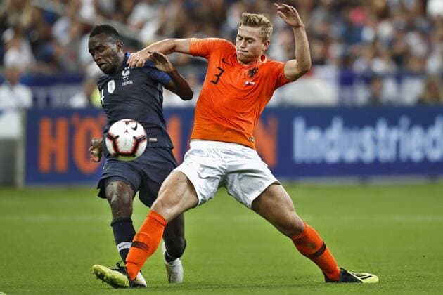SAINT DENIS, 09-09-2018, Stadium Stade France , football, season 2018 2019, Nations Cup. France player Raphael Varane (L) and Netherlands player Matthijs de Ligt (R) during the game France - Netherlands . France - Netherlands  x2457691x