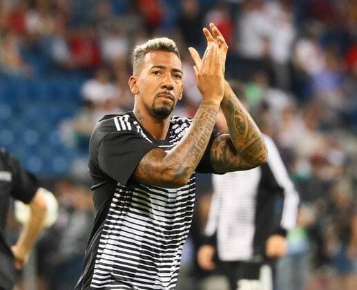 Jerome Boateng (Deutschland Germany) begrüßt die Fans - 09.09.2018: Deutschland vs. Peru, Wirsol Arena Sinsheim, Freundschaftsspiel DISCLAIMER: DFB regulations prohibit any use of photographs as image sequences and or quasi-video.