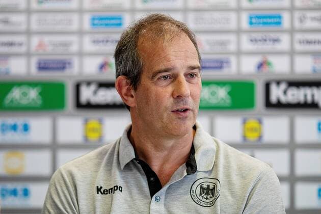 Henk Groener (Bundestrainer Frauen) waehrend der Pressekonferenz zum Handball Laenderspiel der Frauen zwischen Deutschland und Russland in der Radisson Blue Hotel am 10. September 2018 in Bauhausstadt Dessau, Sachsen Anhalt (Saxony Anhalt), Deutschland (Germany) (Eibner Hartmut Boesener) HB-LS-F PK Deutschland - Russland Copyright: xEIBNER HartmutxBoesenerx EP_HBR