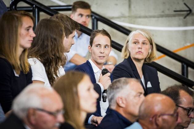 GER, Saisoneröffnung Allianz Frauen-Bundesliga 10.09.2018, Deutsches Fußballmuseum, Dortmund, GER, Saisoneröffnung Allianz Frauen-Bundesliga, DFL REGULATIONS PROHIBIT ANY USE OF PHOTOGRAPHS AS IMAGE SEQUENCES AND OR QUASI-VIDEO im Bild picture shows: Carmen Roth (Trainerin SV Werder Bremen) im Interview, *** GER Season Opening Allianz Women Bundesliga 10 09 2018 German Football Museum Dortmund GER Season Opening Allianz Women Bundesliga DFL REGULATIONS PROHIBIT ANY USE OF PHOTOGRAPH AS IMAGE SEQUENCES AND OR QUASI VIDEO Pictured picture shows Carmen Roth Coach SV Werder Bremen in an interview nordphotox xRauch nph00251