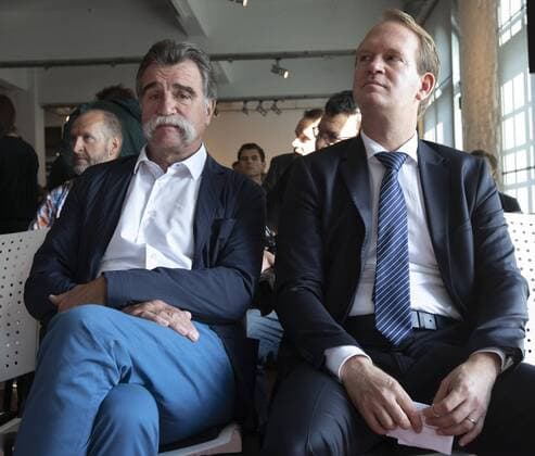 Pressekonferenz Handball WM 2019 und Olympiamuseum Koeln Datum: 11.09.2018 Links: Heiner Brand Rechts: Arena-Chef Stefan Löcher (Lanxess Arena)