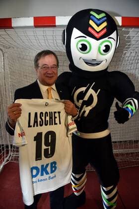 Ministerpräsident NRW Armin Laschet am 11.09.2018 in Köln bei der Pressekonferenz zum Stand der Vorbereitung zur Handball Weltmeisterschaft 2019 die im Zeitraum 10. bis 27. Januar mit u.a. 13 Begegnungen in Köln stattfindet.