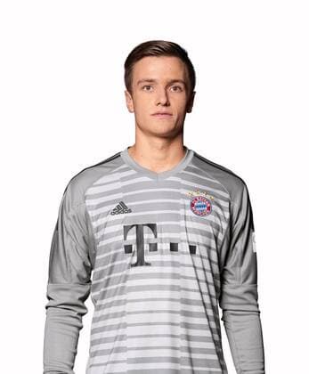 FUSSBALL 1. BUNDESLIGA SAISON 2018 2019 11.09.2018 Fototermin FC Bayern Muenchen: Torwart Christian Fruechtl Muenchen