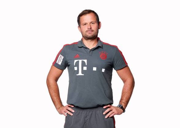 FUSSBALL 1. BUNDESLIGA SAISON 2018 2019 11.09.2018 Fototermin FC Bayern Muenchen: Torwarttrainer Toni Tapalovic Muenchen