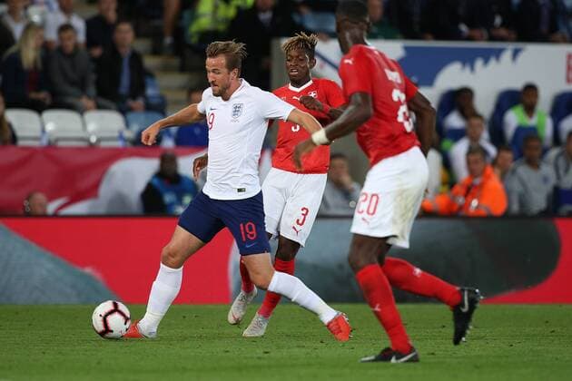 Fu?ball, Testspiel, England - Schweiz England v Switzerland International Friendly L?nderspiel Harry Kane of England, Francois Moubandje of Switzerland and Johan Djourou of Switzerland in action during the International Friendly match at the King Power Stadium, Leicester Content Not Available For UK Newspapers Copyright: xPaulxChestertonx FIL-12259-0084